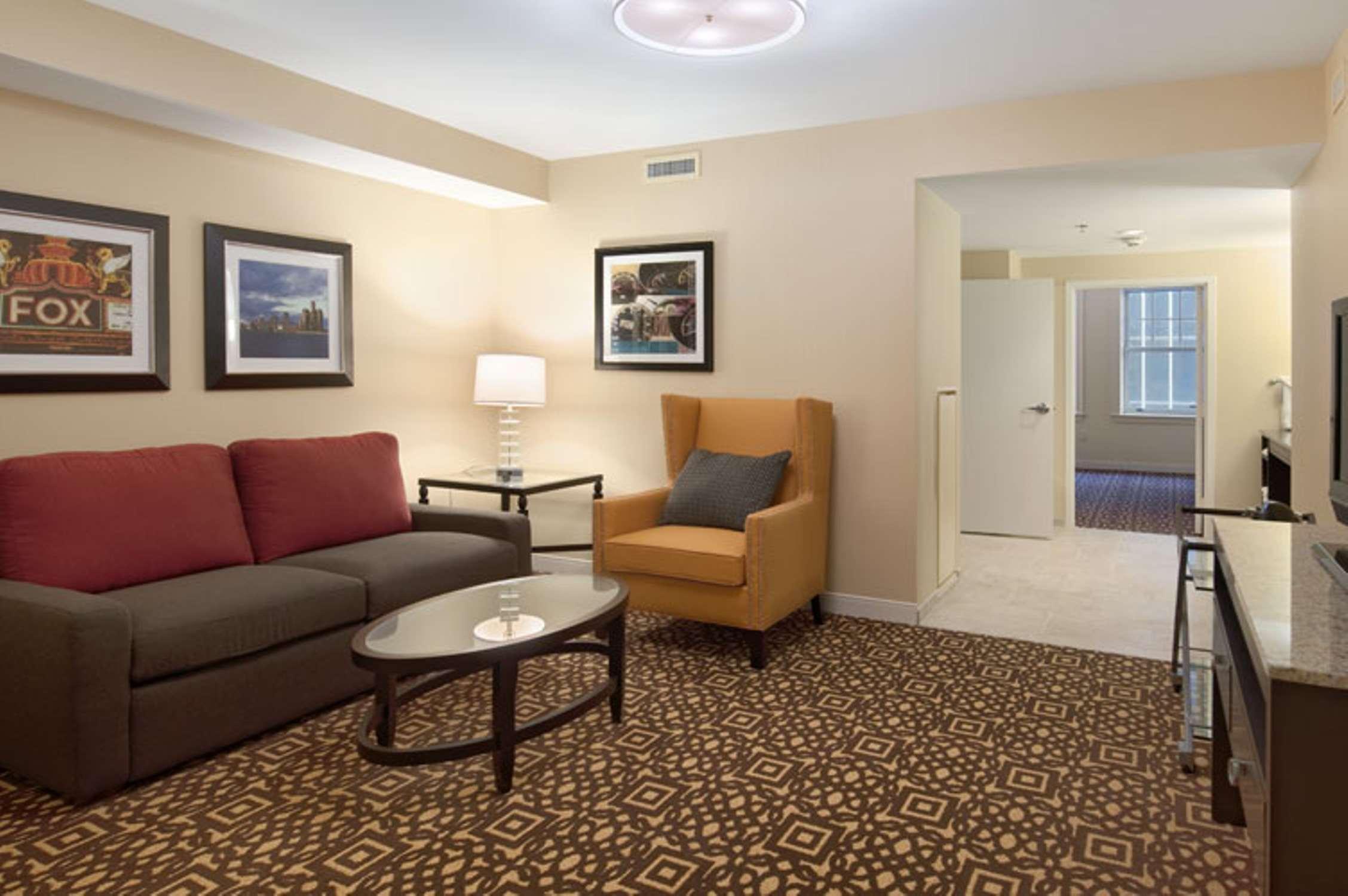 Doubletree Suites By Hilton Hotel Detroit Downtown - Fort Shelby Habitación foto